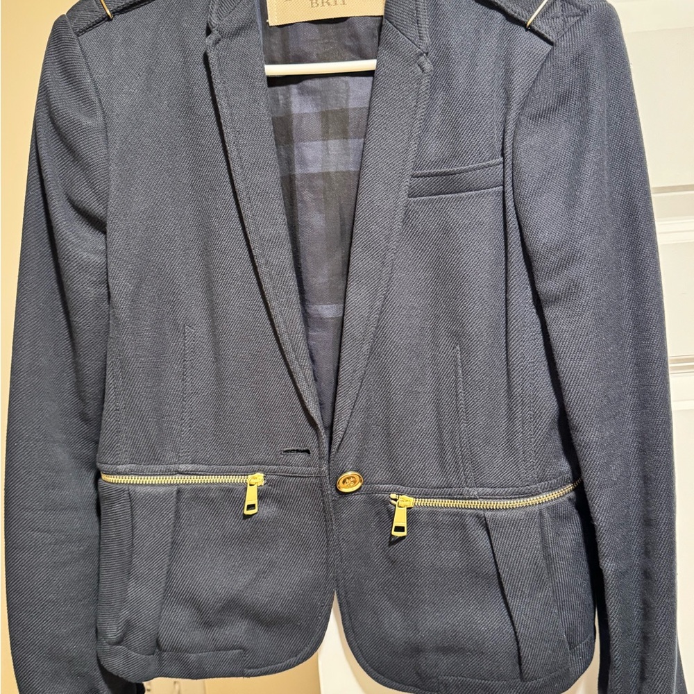 Burberry Navy Blazer-Jacket with Gold Accents / Sport and chic.